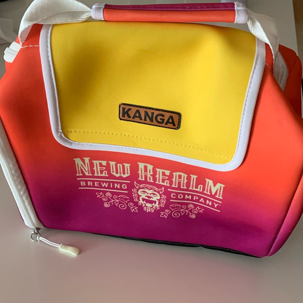 Kanga Cooler 12 pack beverage cooler